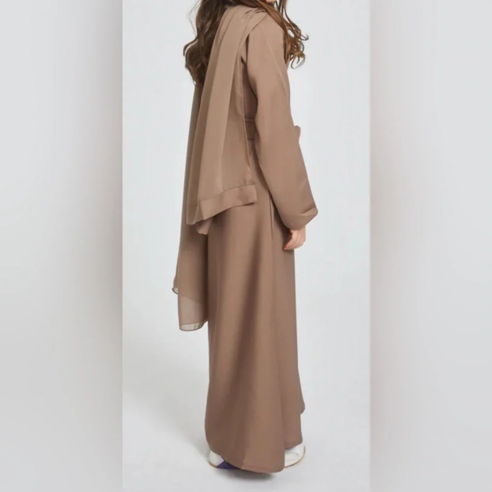 NWT [Azrah] Plain Closed Abay in Coffee w/ Scarf & Tie Juniors Girls 50” 11/12